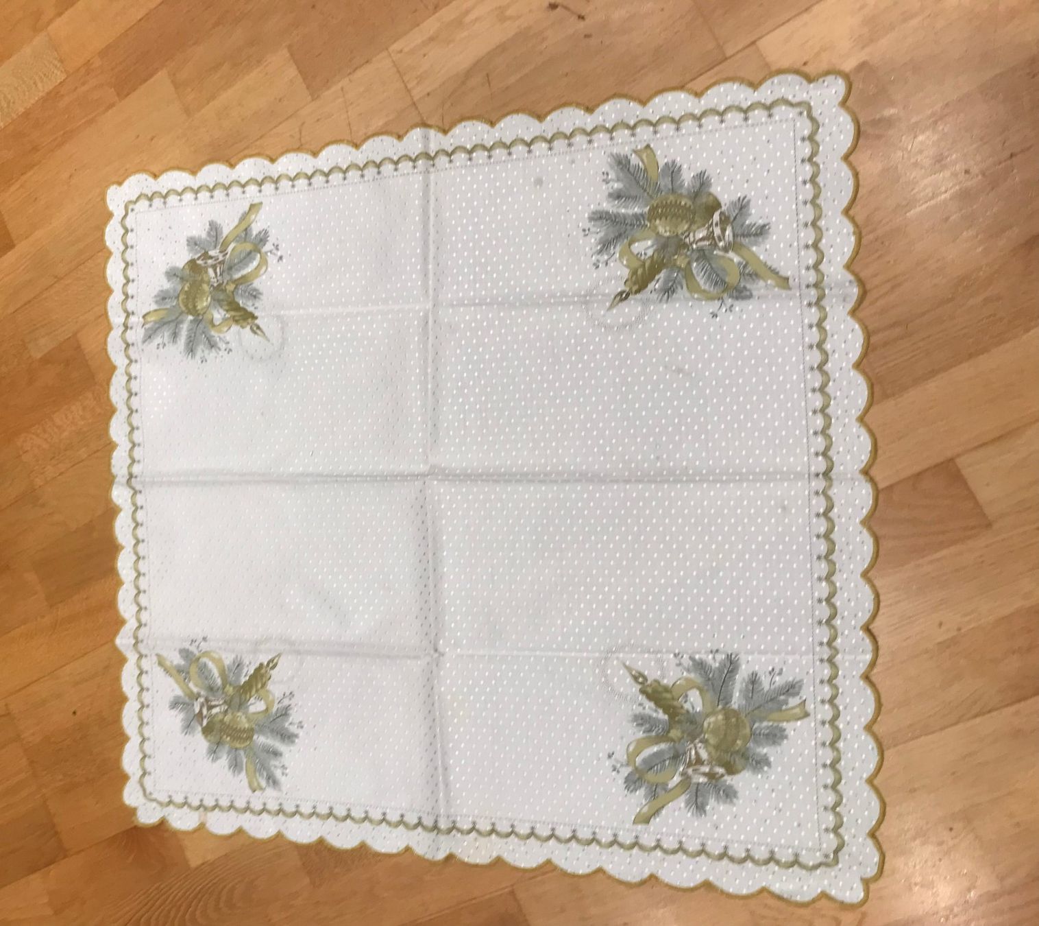 Coperte: Tischdecke – Usato da Rüegsauschachen venduto da ivatug