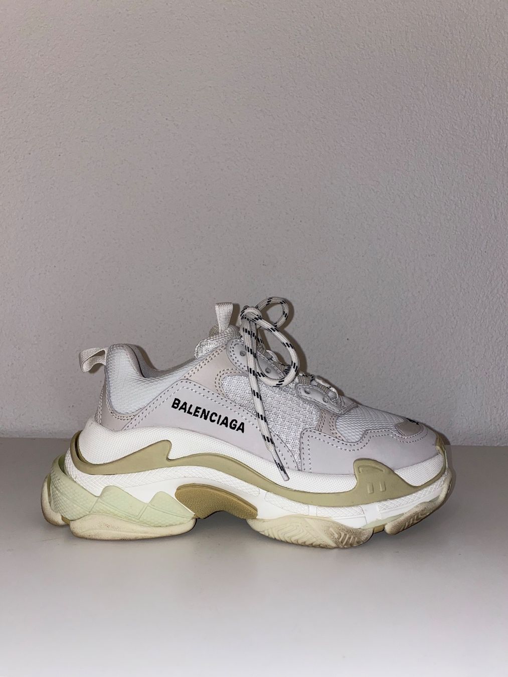 Balenciaga Scarpe da uomo: Balenciaga Triple S – Usato da Zug venduto da cieeeeelo