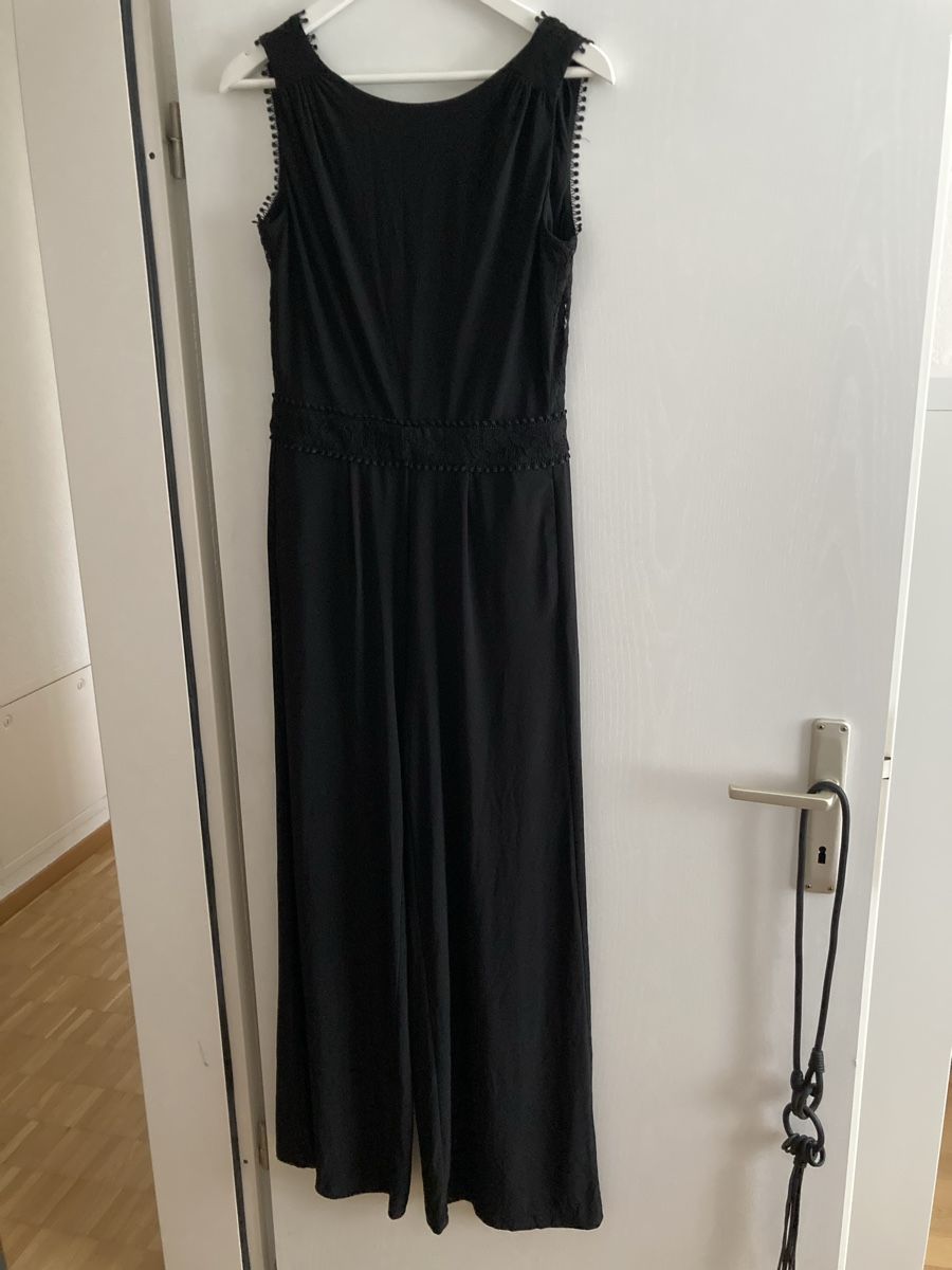Jumpsuits: Schwarzer Overall neu – Neu und originalverpackt aus Hermetschwil-Staffeln von Morel01