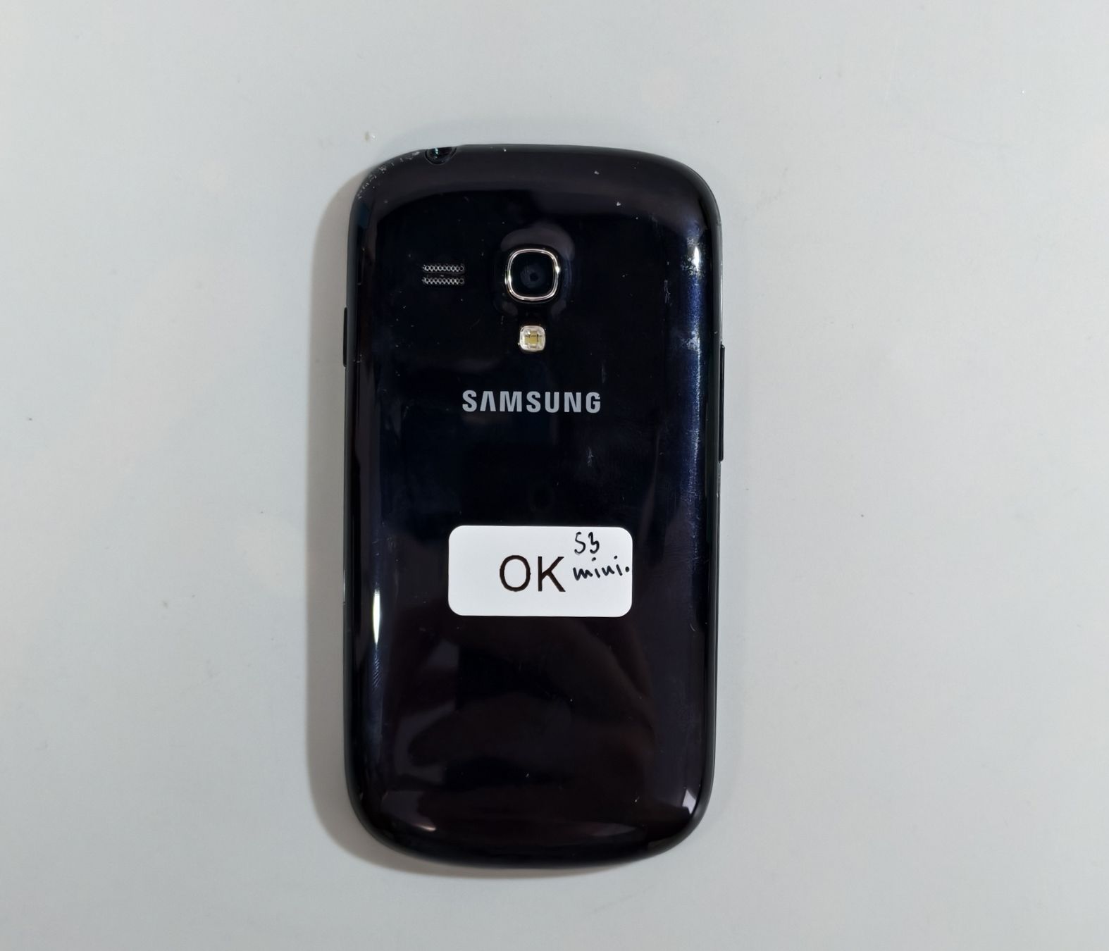 Samsung Telefoni cellulari / Smartphones: Samsung Galaxy S3 mini – Usato da Ehrendingen venduto da Rocky985 2