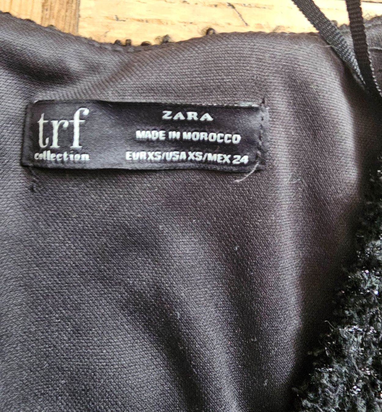 Zara Giacche: Blazer / Mänteli ZARA Bouclé Gr. XS – Usato da Füllinsdorf venduto da Sunnebliemli7 3