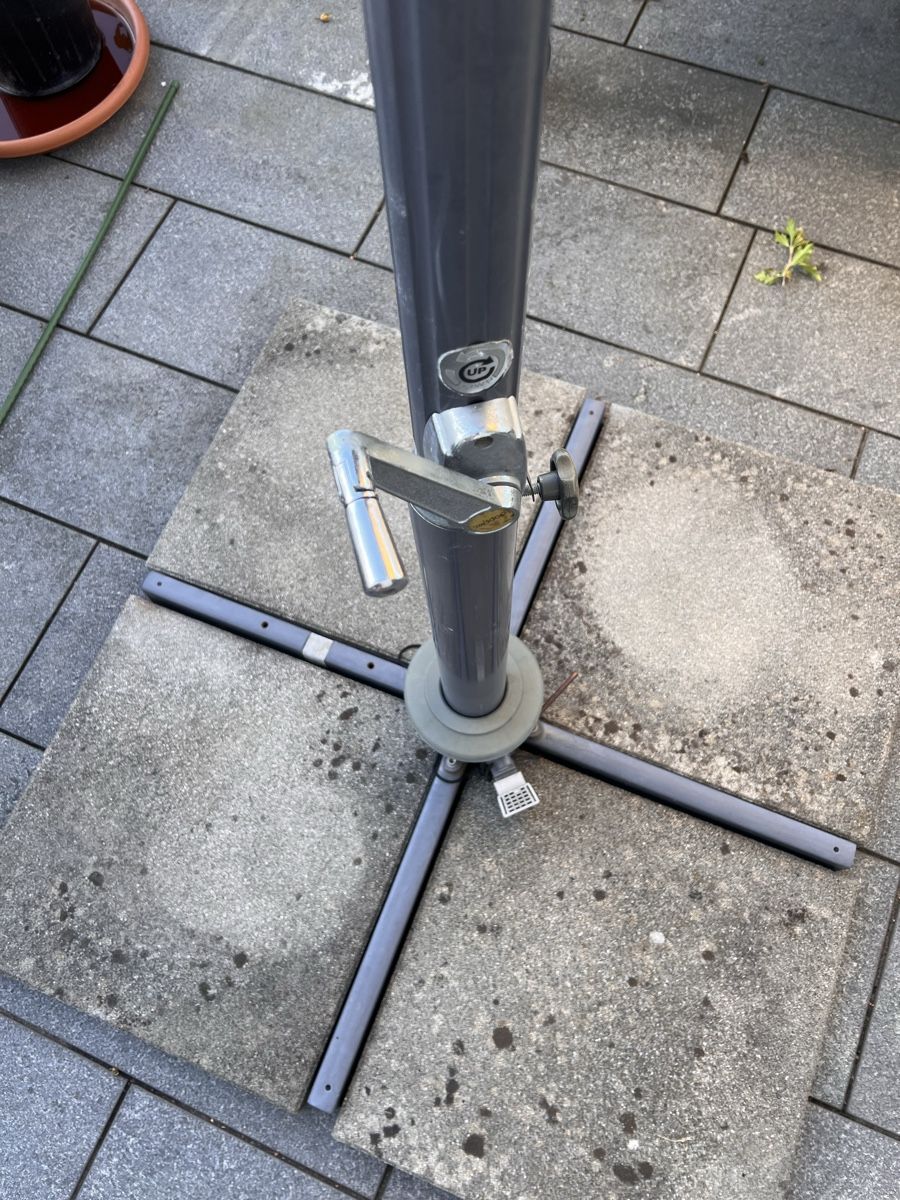 Ombrelloni: Doppler Ampelschirm 280 × 280 – Usato da Bassersdorf venduto da rom_v52v 2