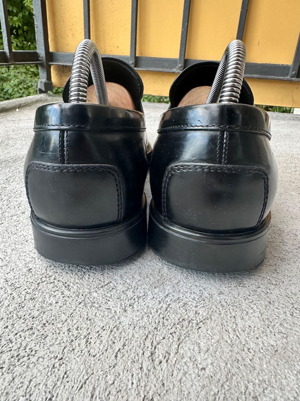 Tod'S Chaussures hommes: TOD'S Loafer schwarz Leder Grösse 7.5 – D'occasion à Zürich par hannahbuettgen 3