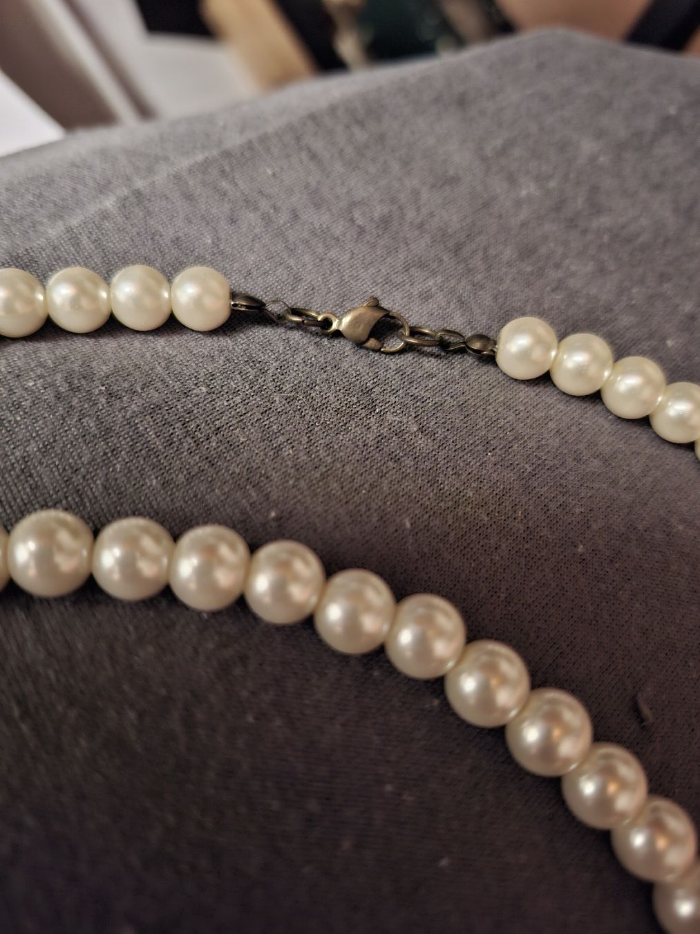 Catenine: Collier de perles blanc  – Usato da Tannay venduto da v1n1p00h 1