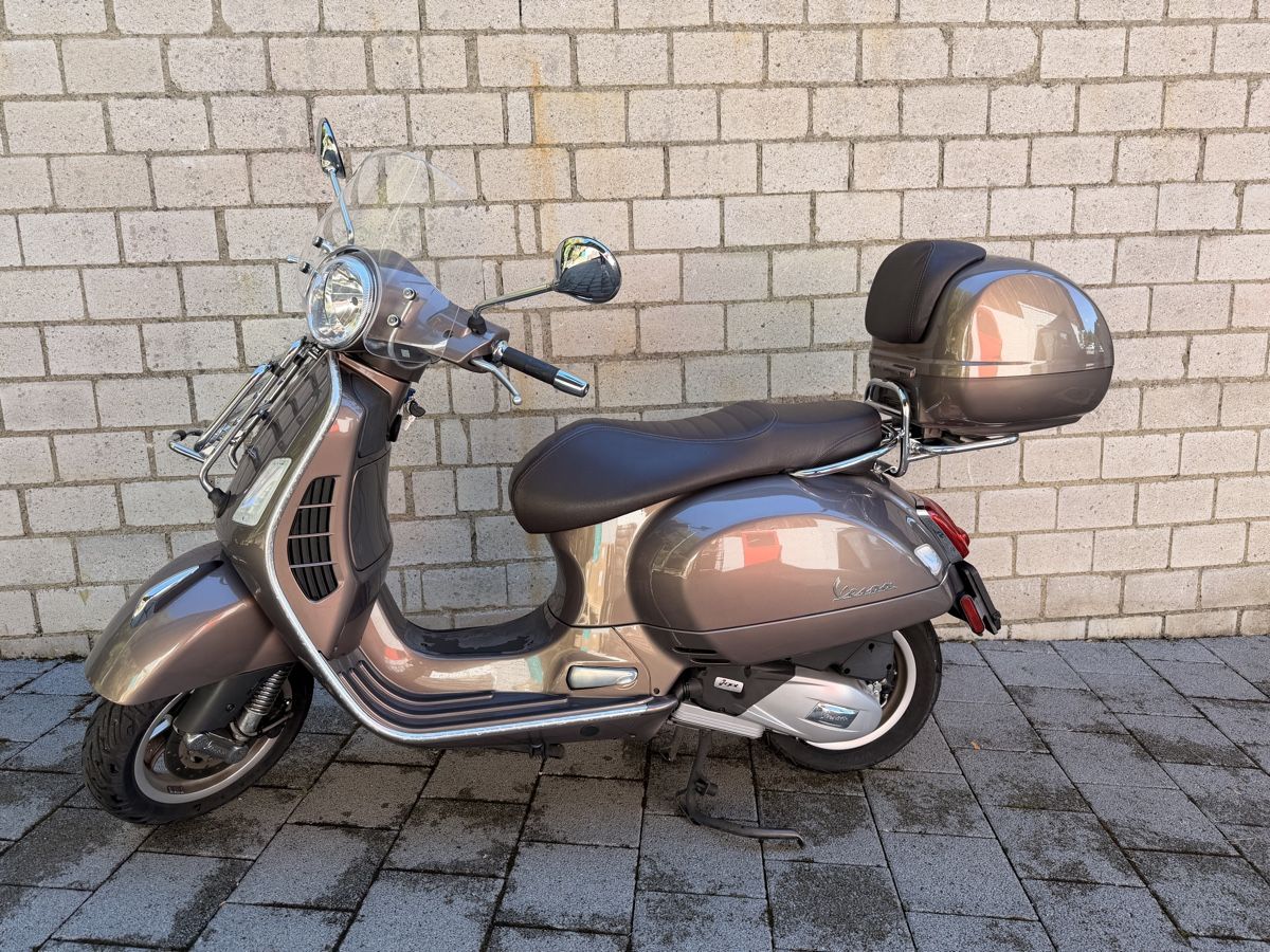 Vespa Scooters: Piaggo Vespa GTS 125 – Gebraucht aus Kirchleerau von kekev 4