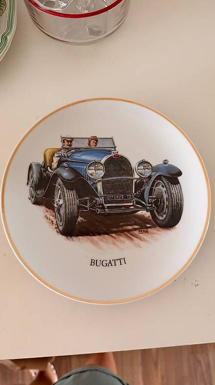 Teller: ASSIETTE BUGATI de collection  – Gebraucht aus Penthalaz von Brunogtr35