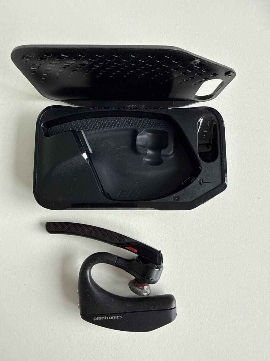 Plantronics Cuffie: Plantronics Voyager 5200 Headset – Usato da Richterswil venduto da Solemare47Nicole 1