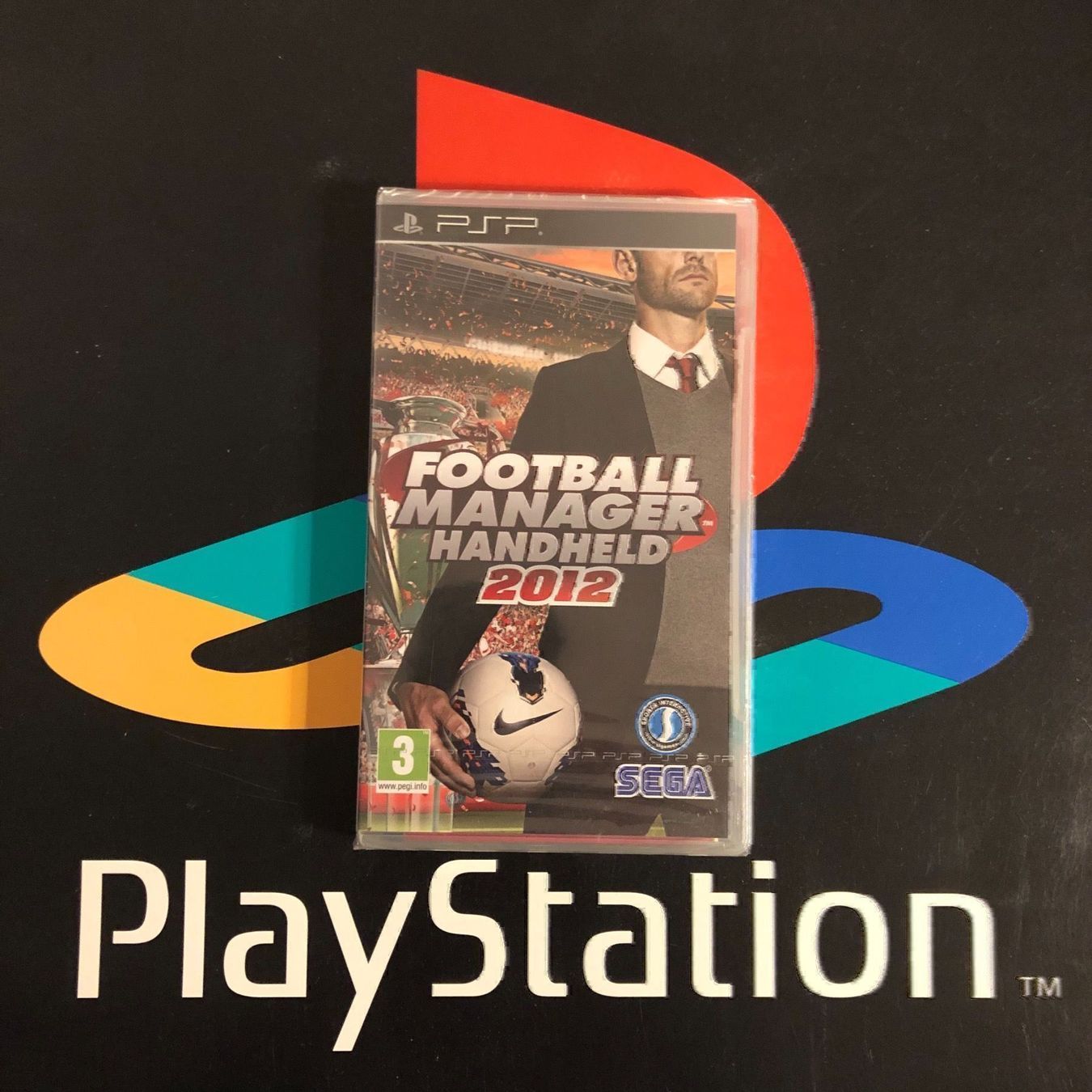 Sony Jeux: Football Manager Handheld 2012 Sony PSP – Neuf avec emballage d'origine à Kestenholz par Mad18