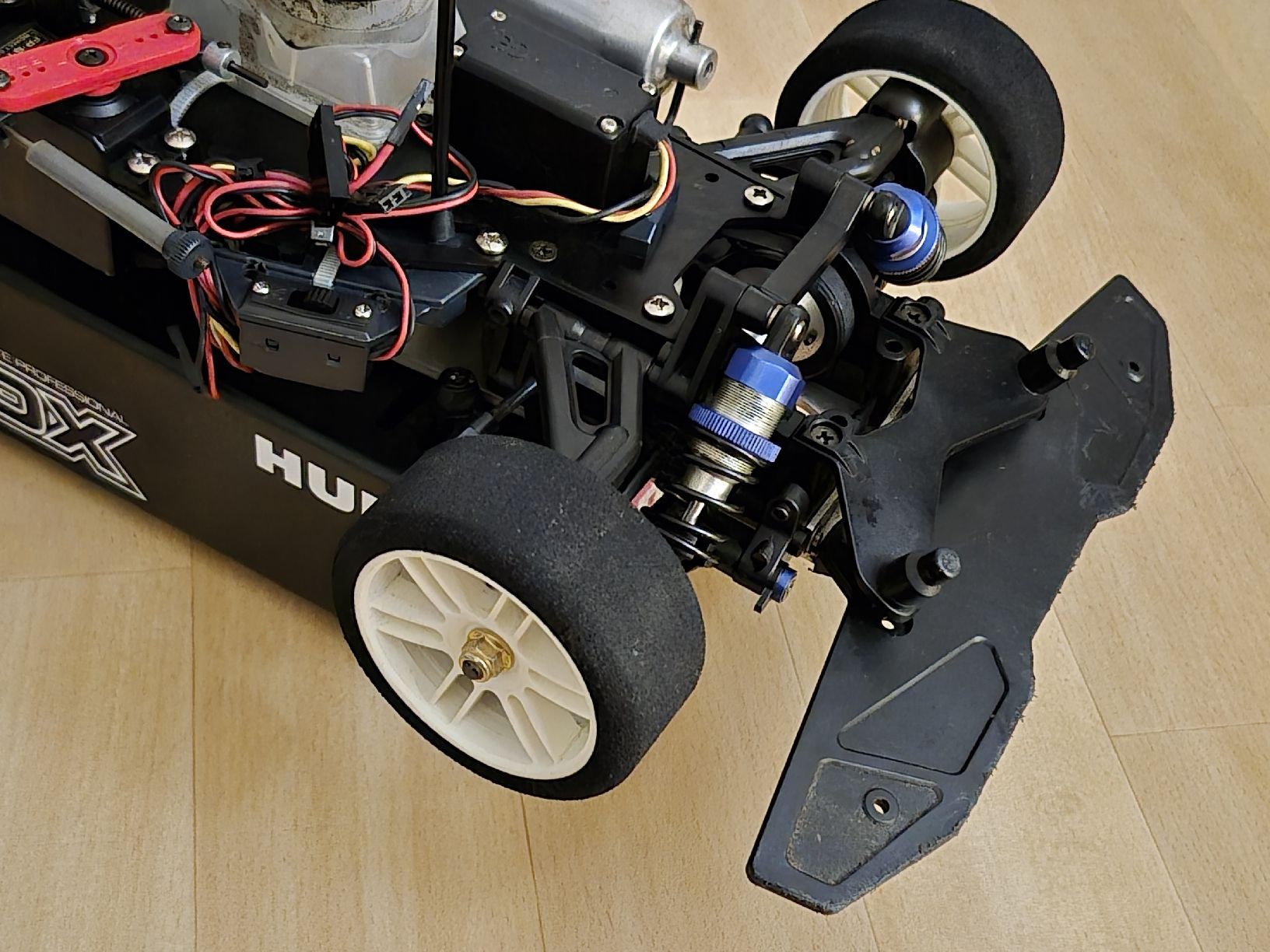 Kyosho Modellismo RC: Wunderschönes Rc Car Kyosho V one R – Usato da Dielsdorf venduto da BARDARRU 3