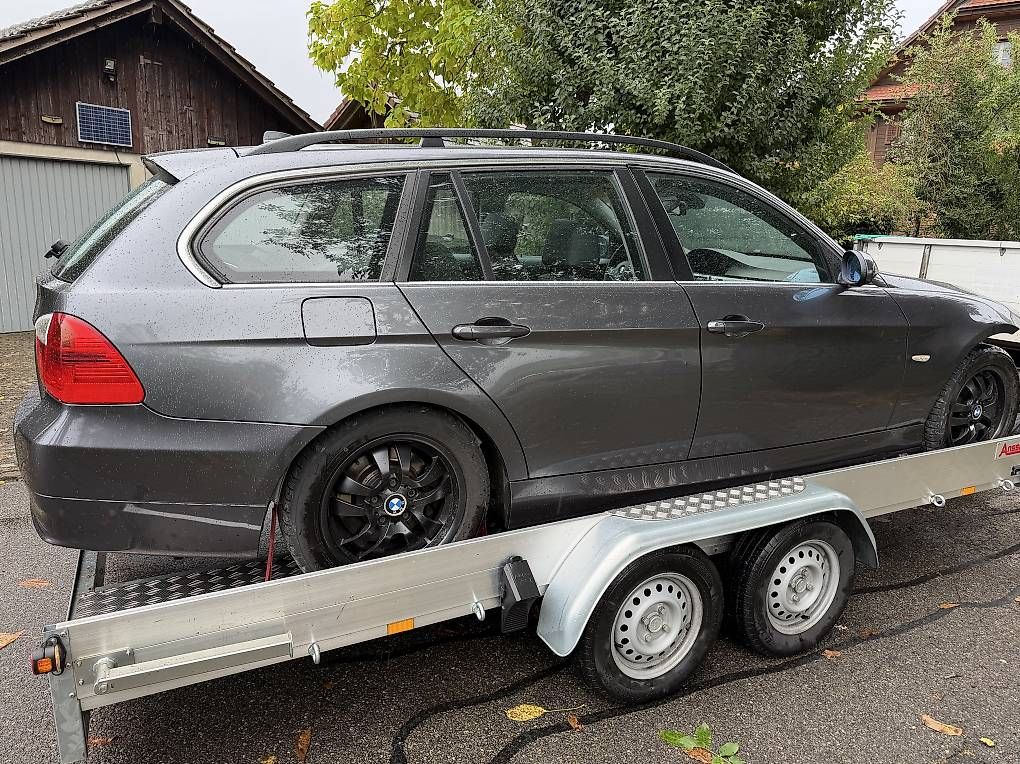 BMW Alle Autoersatzteile: Schlachte Bmw Touring 325i – Gebraucht aus Muri AG von Aero96 2