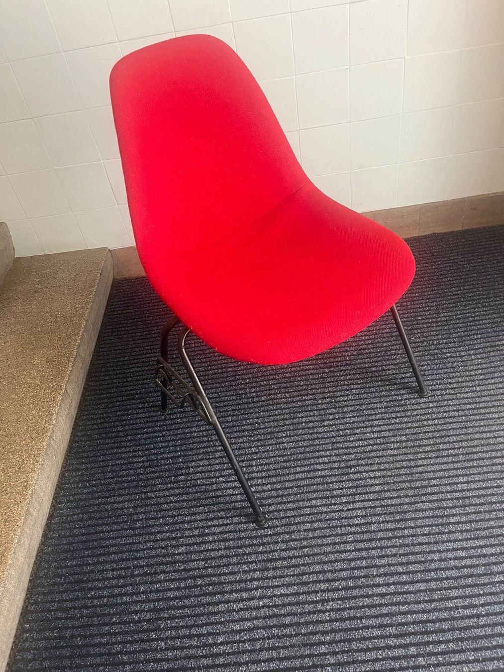 Eames Stühle: Vitra Eams Side Chair – Gebraucht aus Zürich von Luftibus01