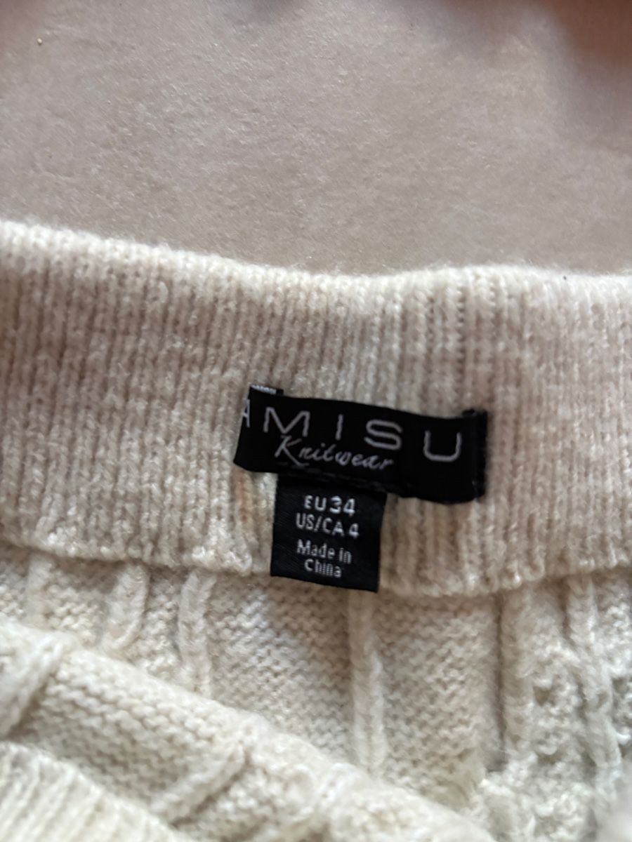 Pullover & Sweatshirts: Wunderschönes Strick Set – Gebraucht aus Aarwangen von emelie.1101 1
