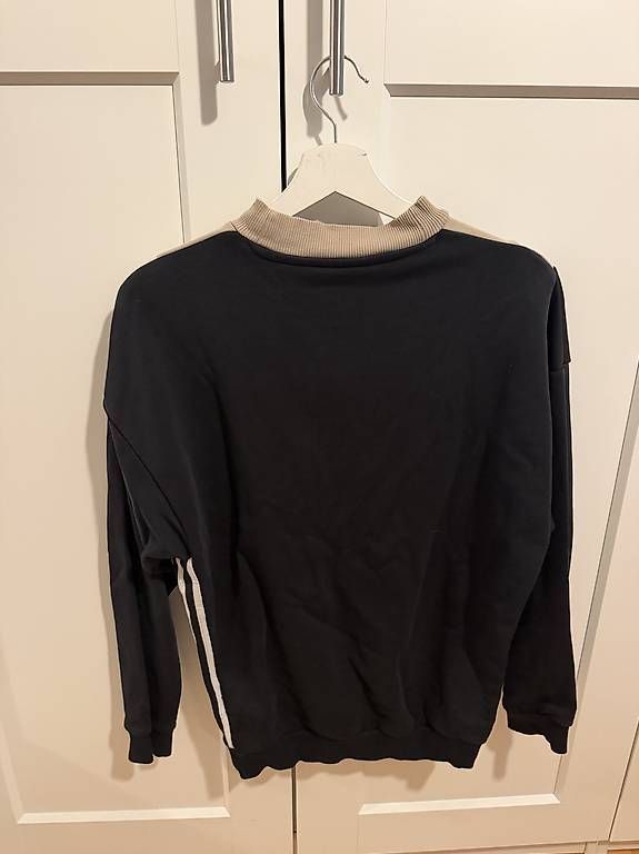 Pullover & Sweatshirts: Adidas Pullover  – Gebraucht aus Zürich von san_7n2l 2