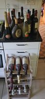 Diverse Flaschen Alkohol - Weine, Spirituosen, um die 25 Fl.