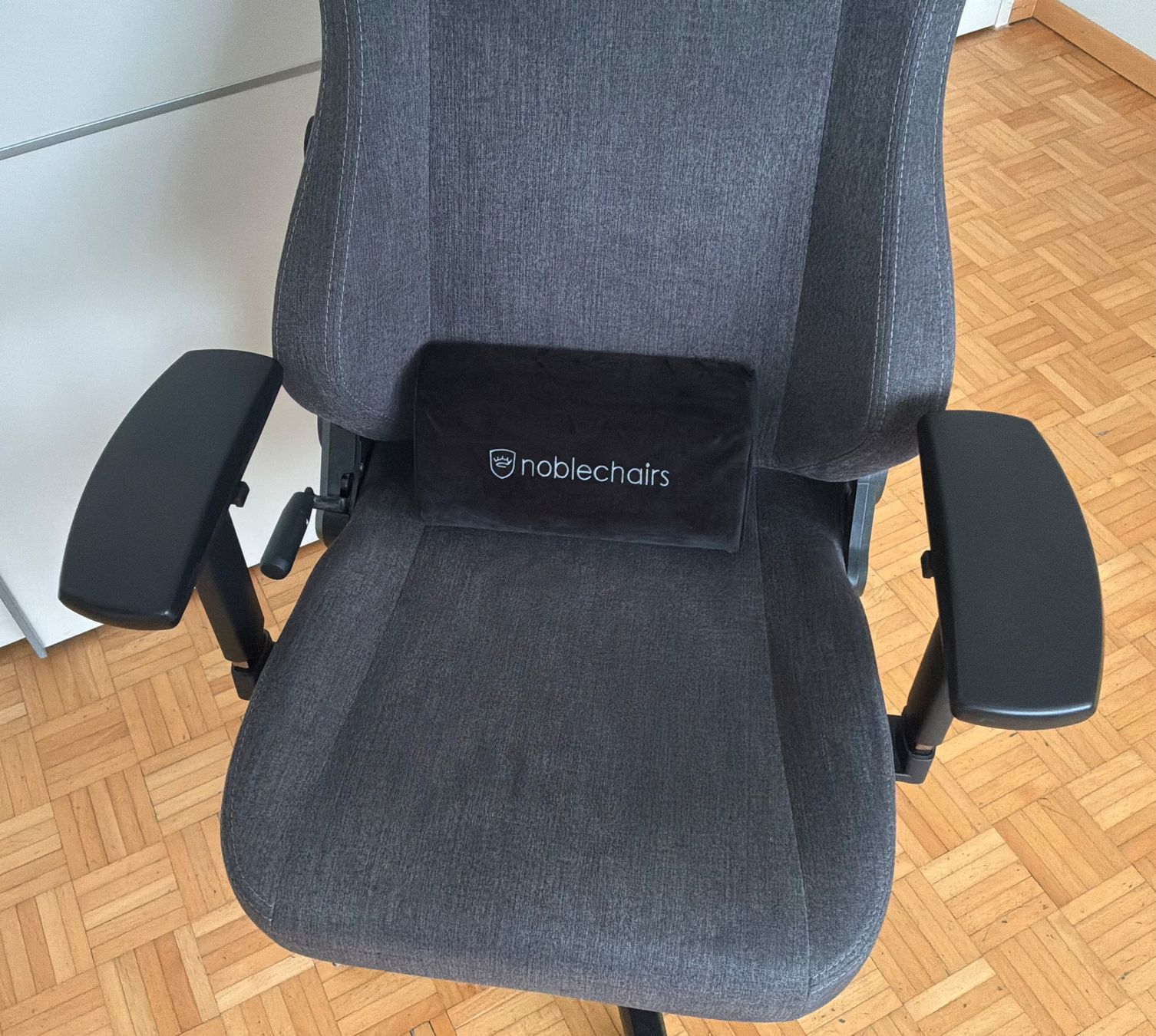 Noblechairs Stühle: Noblechairs Hero TX – Gebraucht aus Zürich von 4best 5