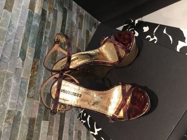 Dsquared2 Damenschuhe: Neu DSQUARED2 Sandalen mit Plattform – Neu und originalverpackt aus Pratteln von Rbubi 1