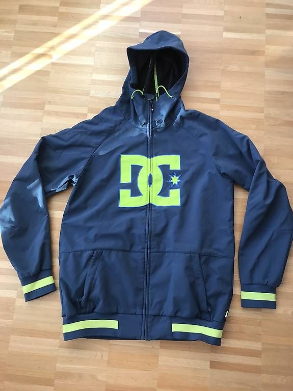 Jacken: DC Snowboardjacke Gr. M – Gebraucht aus Arlesheim von son_7ymc