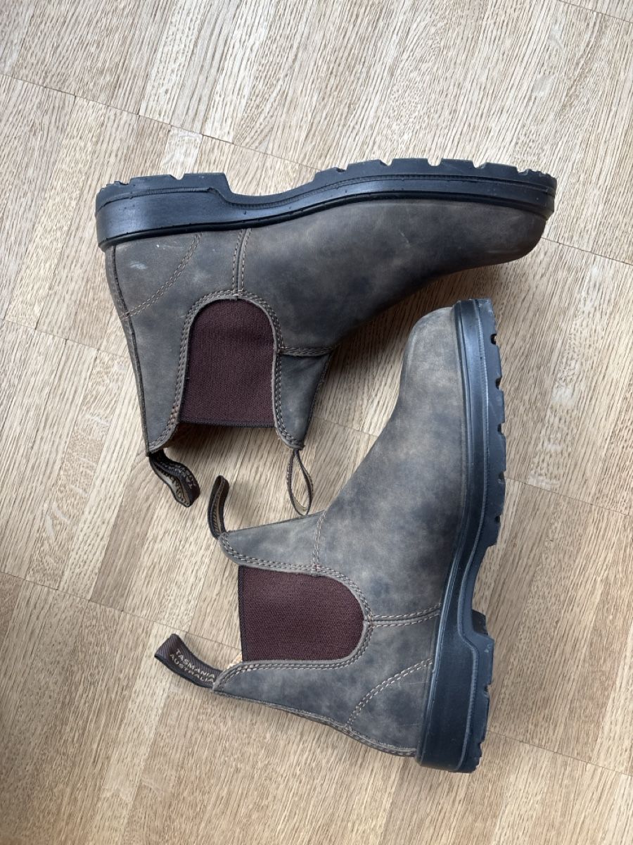 Blundstone Scarpe da donna: Blundstone Boots NEW - Brown Leather, Size 5.5- – Nuovo (secondo la descrizione) da Basel venduto da Bronzing 3