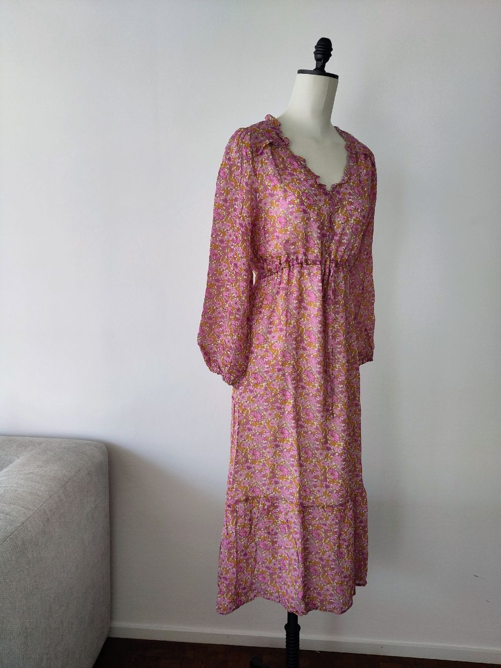 Vestiti: Maxikleid mit Blumenmuster Gr. 38, neuwertig – Nuovo (secondo la descrizione) da Pfäffikon ZH venduto da Julia071 3