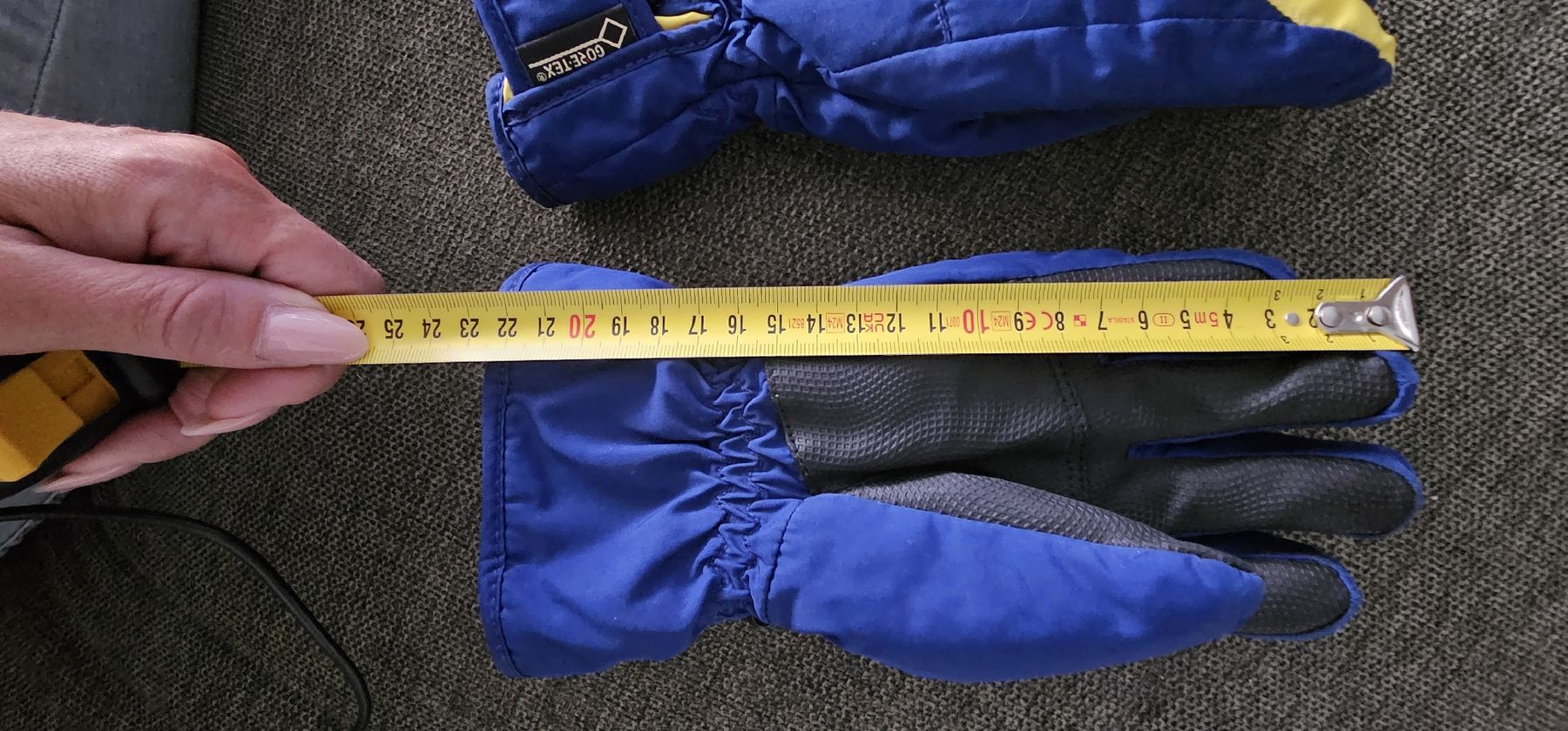 Guanti: Kinder Fausthandschuhe – Usato da Lengnau AG venduto da Scheslain01 3
