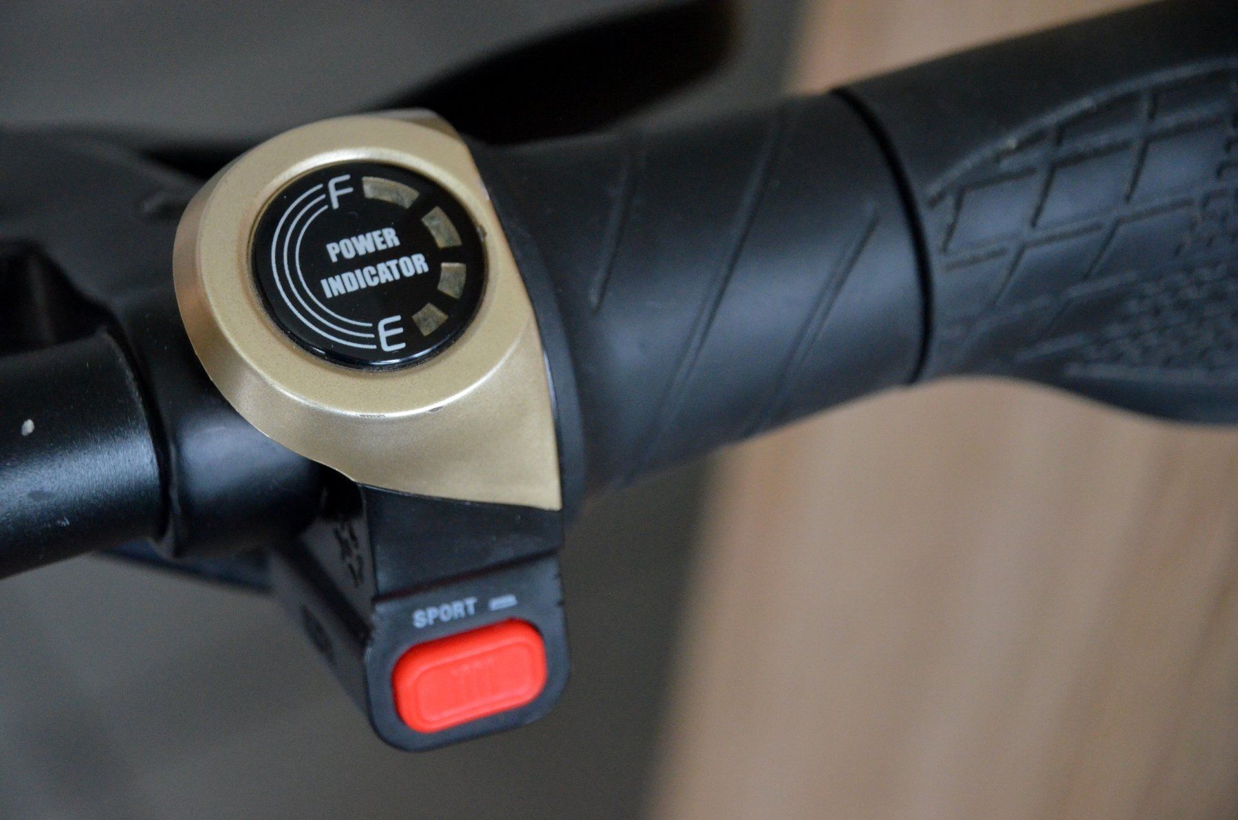 Mini Bike: InMotion P1F Roller eBike scooter électrique – Usato da Collonges venduto da arashee 6