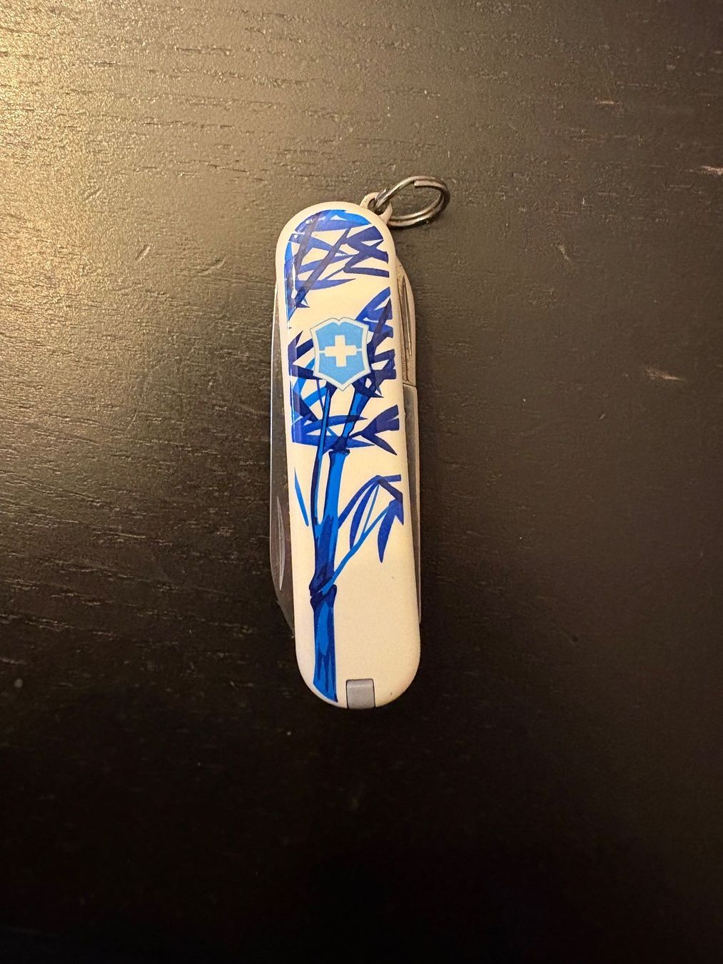 Victorinox Coltelli tascabile: Victorinox Classic SD LE 2017 "The Giant Panda" – Nuovo (secondo la descrizione) da Prosito venduto da GntStr 1