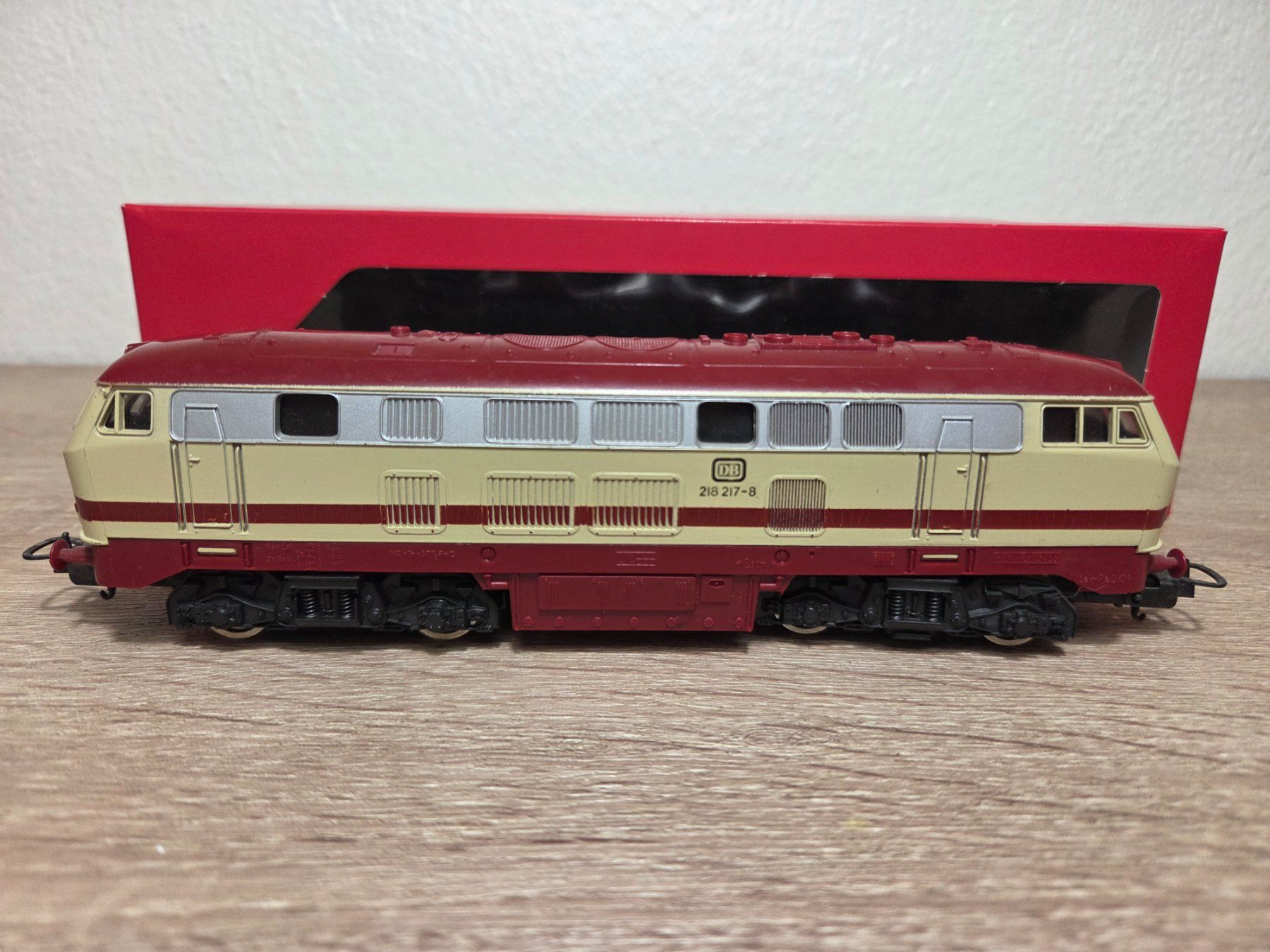 Lima Modellini di ferrovie: Lima Diesellok BR 218 DB H0 – Usato da St-Aubin-Sauges venduto da Lo_Go 1