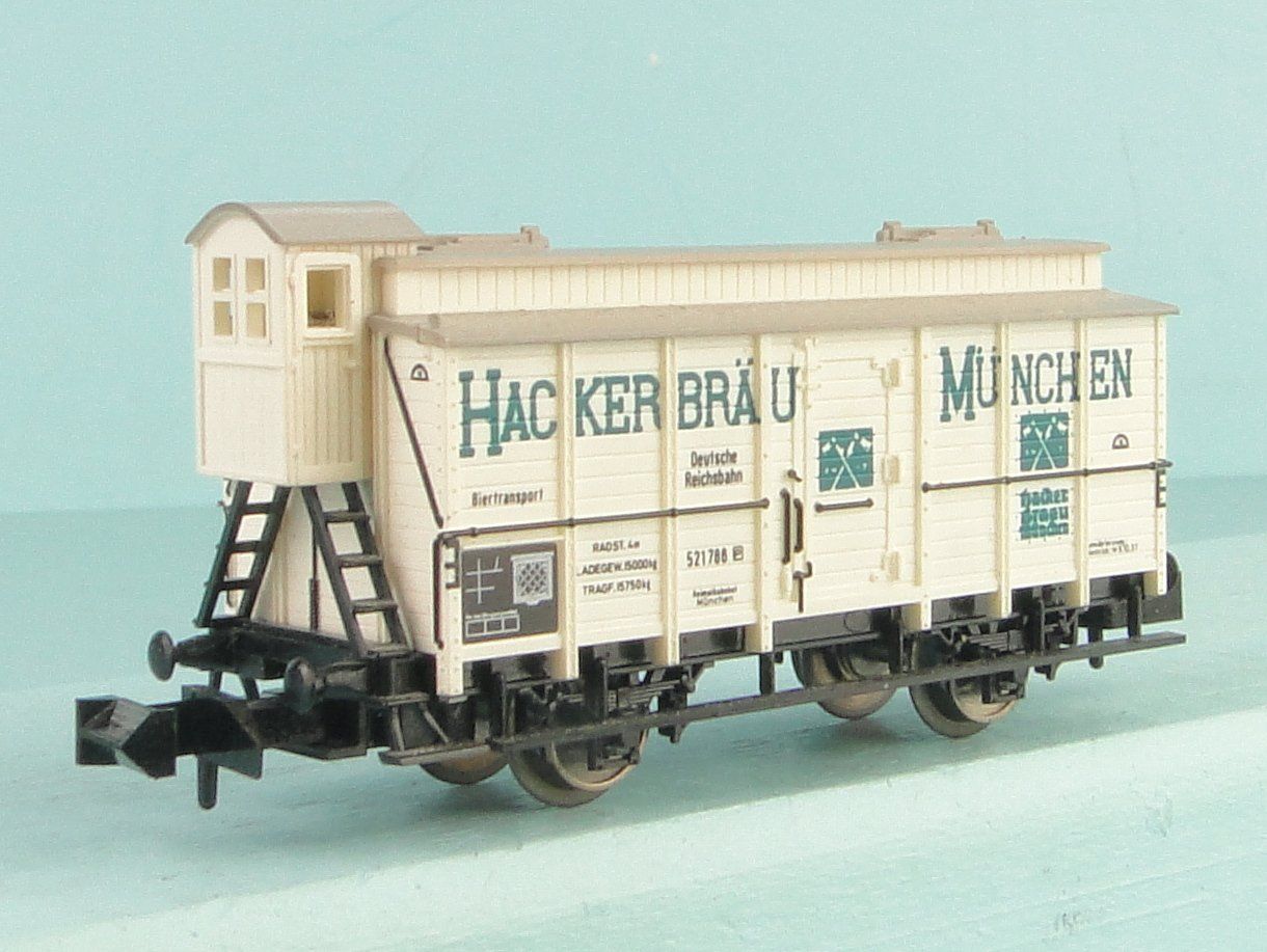 Trix Modelleisenbahnen: Minitrix Spur N Hackerbräu – Gebraucht aus Bülach von Albitrain