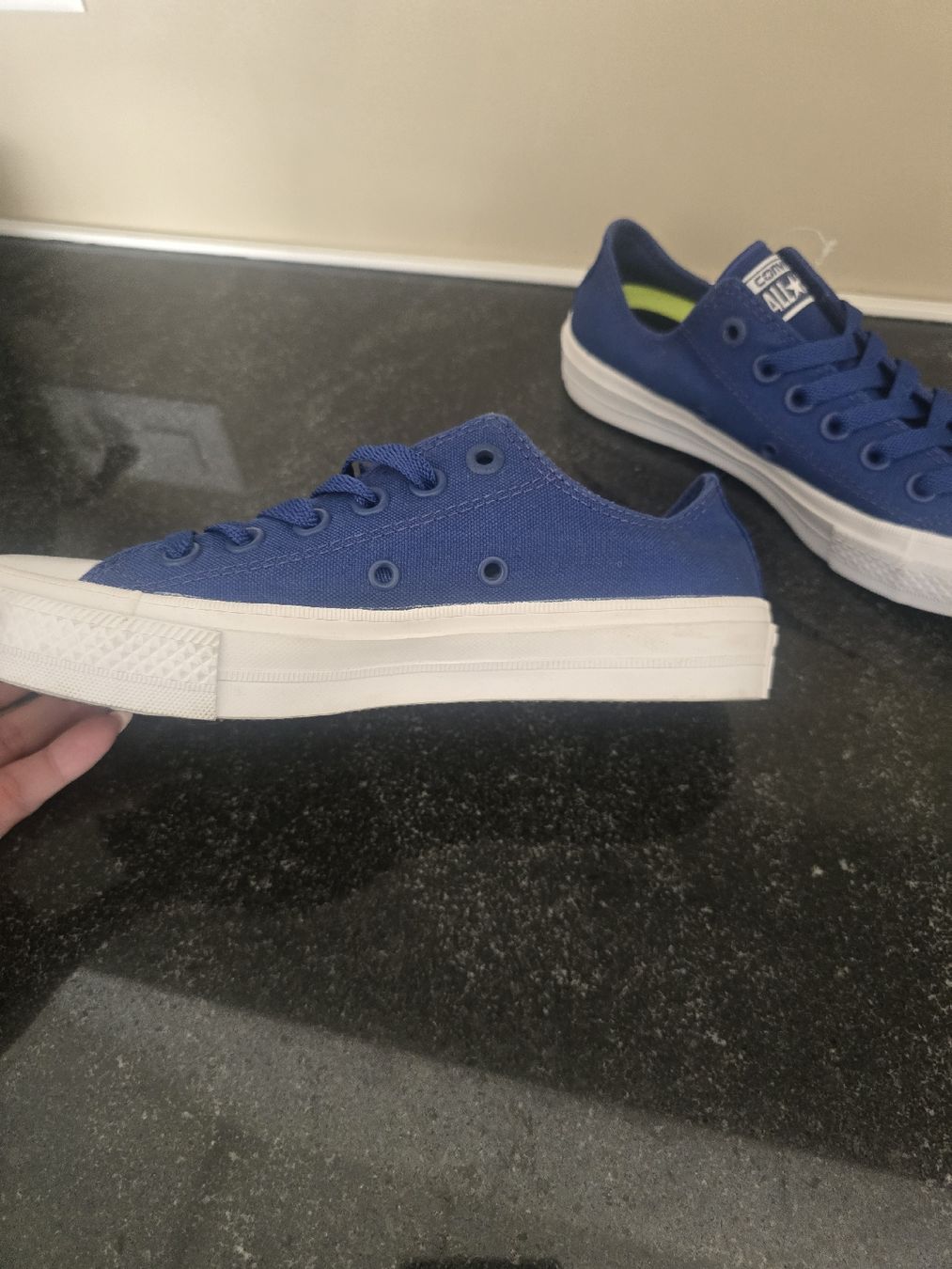 Converse Scarpe da uomo: Converse blau/weiss Gr. 37 - NEU – Nuovo (secondo la descrizione) da Hägglingen venduto da Raff_Ella 2