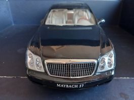Maybach 57 schwarz-braun 1:18 AUTOart reparaturbedürftig