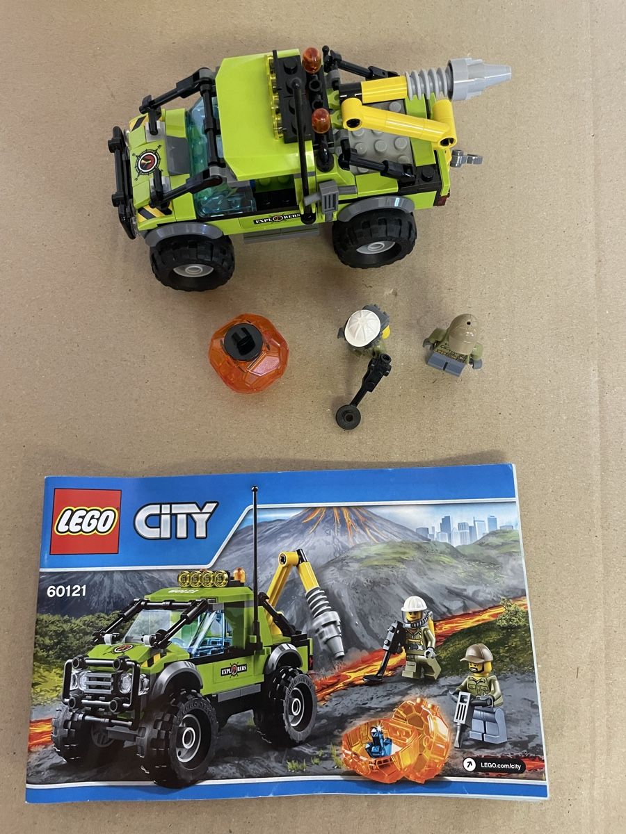 Lego Jeux de construction: Lego City Vulkan 60121 – D'occasion à Möriken AG par Peka01