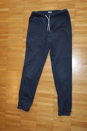 leichte, lange dunkelblaue Hose von JAKO O in der Gr. 152