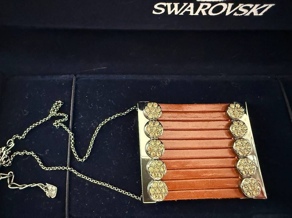 Swarovski Altri gioielli: Collier et bracelet Swarovski – Nuovo e nell'imballaggio originale da Goumoens-la-Ville venduto da SandieF 3