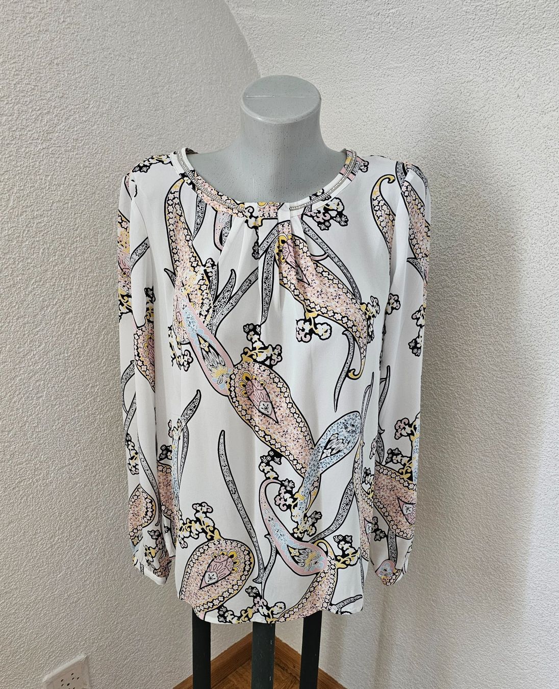S.Oliver Camicette: S.Oliver Black Label Bluse / Blusen Shirt gemustert Gr. 36 – Nuovo (secondo la descrizione) da Füllinsdorf venduto da Sunnebliemli7 1