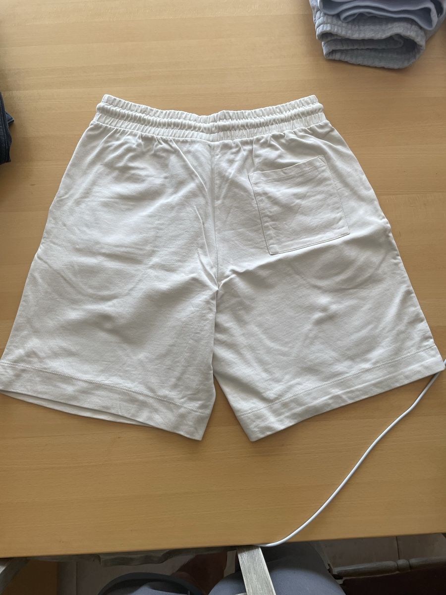 Pantaloni: Short Dark Future crème logo skull – Nuovo (secondo la descrizione) da Bussigny venduto da Z.seller 3