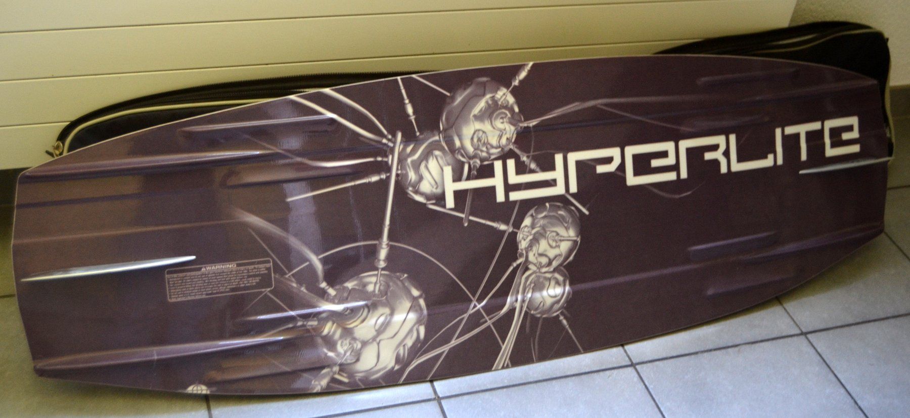 Hyperlite Surfboards & Schwimmbrette: Wakeboard Hyperlite State 140 cm + Hyperlite Spin – Gebraucht aus Collonges von arashee 7
