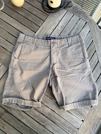 Herren Shorts Woolrich Grösse 31 grau guter Zustand