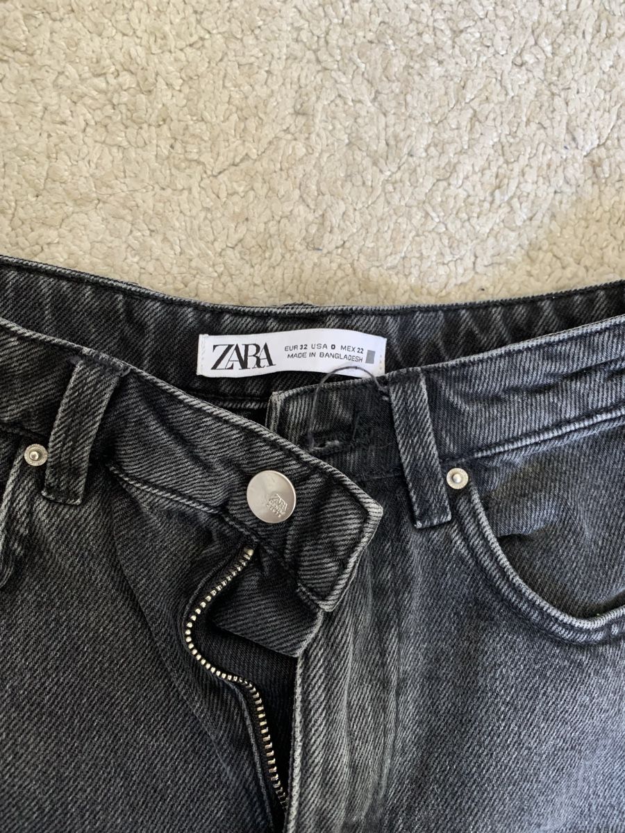 Zara Hosen: Pantaloncini neri – Gebraucht aus Pregassona von katypustovarov 1