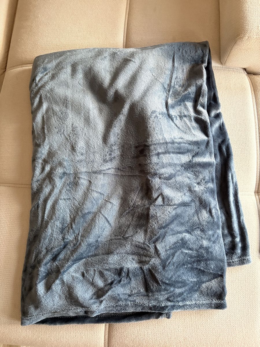 Coperte: Butlers Kuscheldecke Dunkelblau Neu – Nuovo e nell'imballaggio originale da Kriens venduto da dajaxoxo