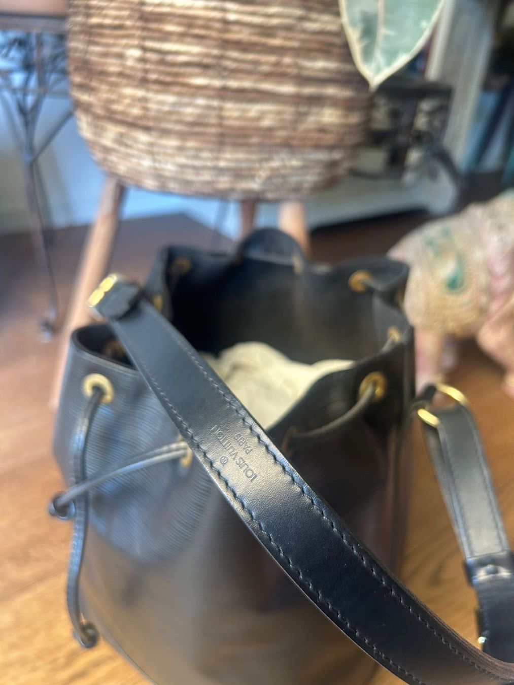 Louis Vuitton Borse da donna: Louis Vuitton Grand Noe Schwarz – Usato da Brüttisellen venduto da JJ010 7