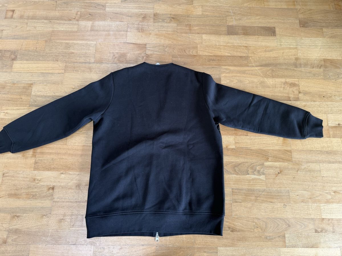 Arket Giacche: ARKET Sweatshirt Jacke Schwarz S – Usato da Lugnorre venduto da jettsett 4