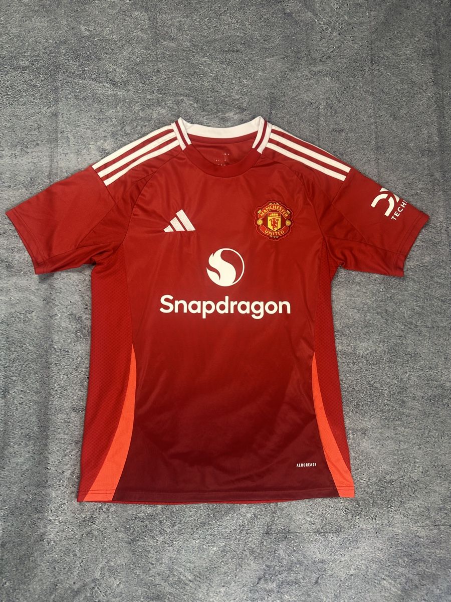 Manchester United Canottiere & Pantaloni: Manchester United Trikot – Usato da Luzern venduto da kim221080
