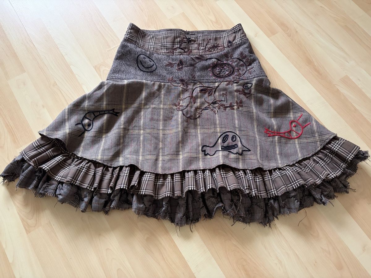 Desigual Gonne: Desigual Jupe – Usato da Arbon venduto da Mona-Lisa2013