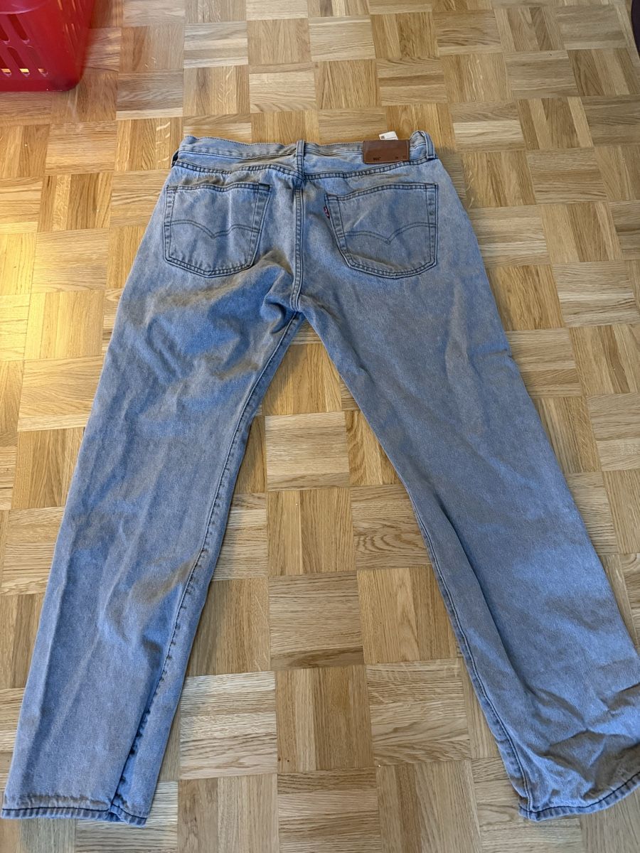 Levi's Jeans: Levis Hose Grau Grösse W36/L32 – Usato da Solothurn venduto da EmanuelKummer 1