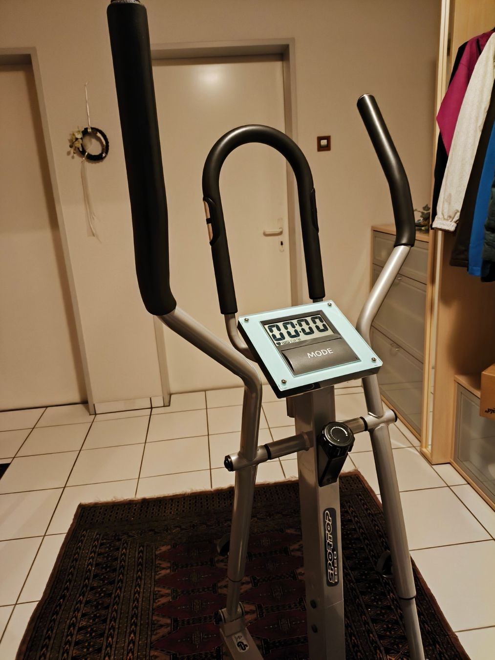 Hometrainer: Cross Trainer Sportop E820 – Gebraucht aus Andwil SG von 9AA 3