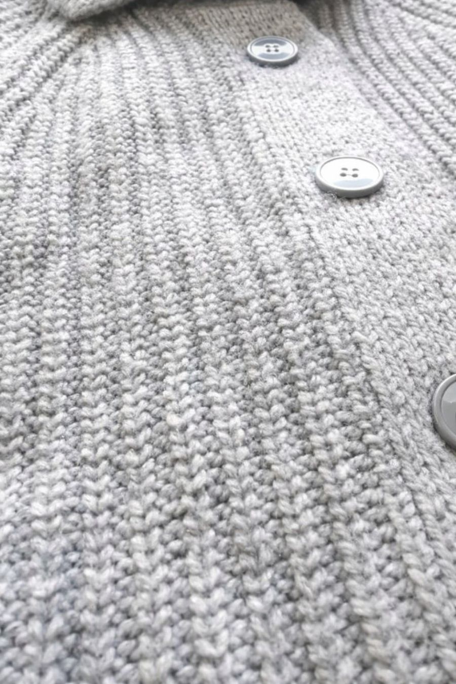 Gilets & Westen: Strickjacke Damen Hellgrau Kurzarm – Gr. XS – Gebraucht aus Fully von VaneaSelection 5