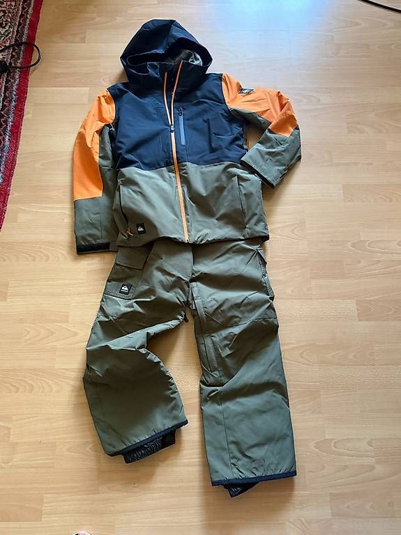 Anzüge: Quicksilver Skidress in Grösse 14 – Gebraucht aus Bern von gugga_73