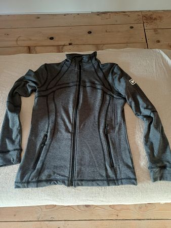 Celsius Sportjacke Gr.38 Grau - Ideal für den Übergang!