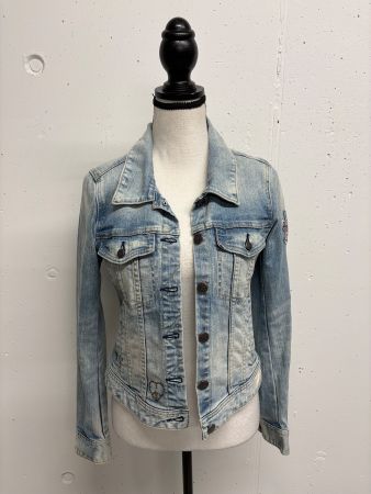 Odd Molly Jeansjacke Gr. 34 mit Stickerei blau Flügel