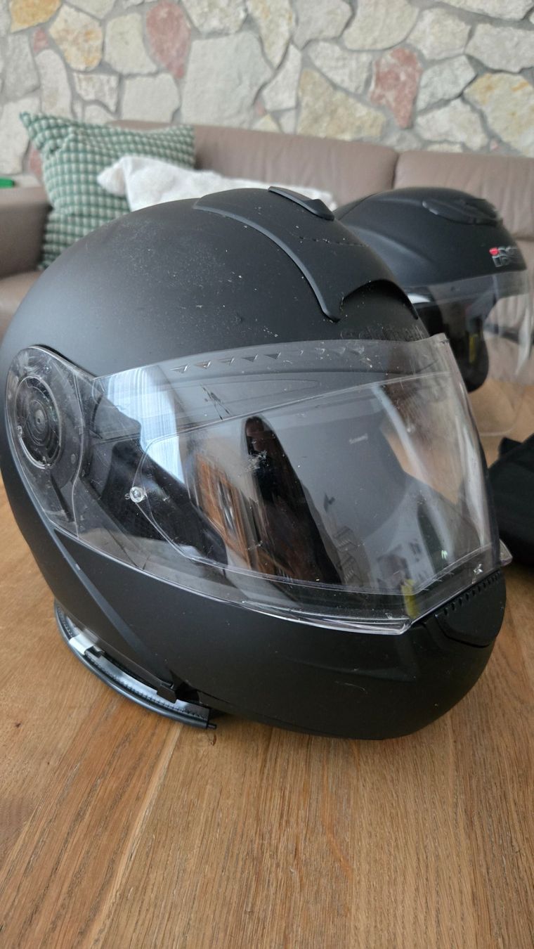 Lotti di vestiti: Motorrad Ausrüstung – Usato da Frick venduto da mirandatairirustemi 1